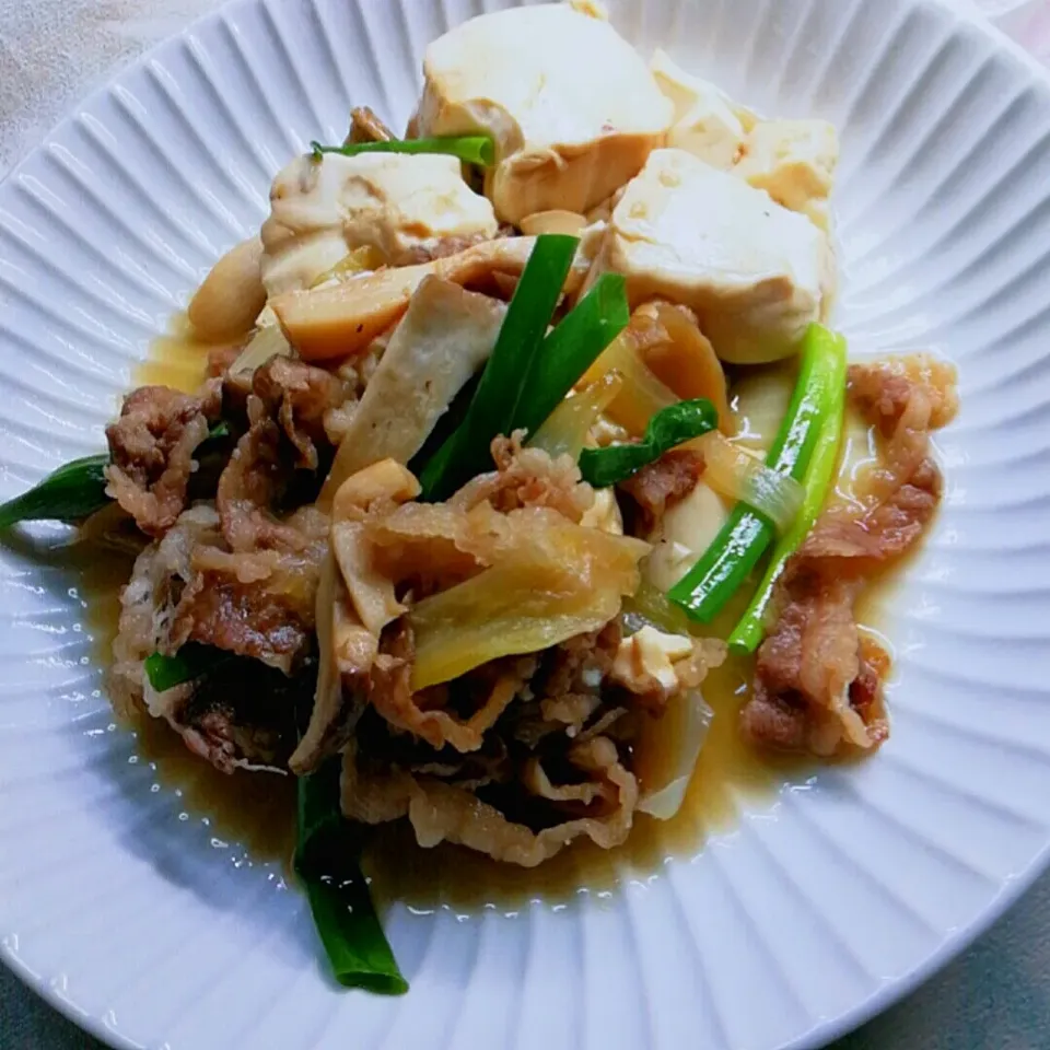 ナガマンさんの料理から

キノコたっぷり肉豆腐👌🏿🍺🍺|ペンギンさん