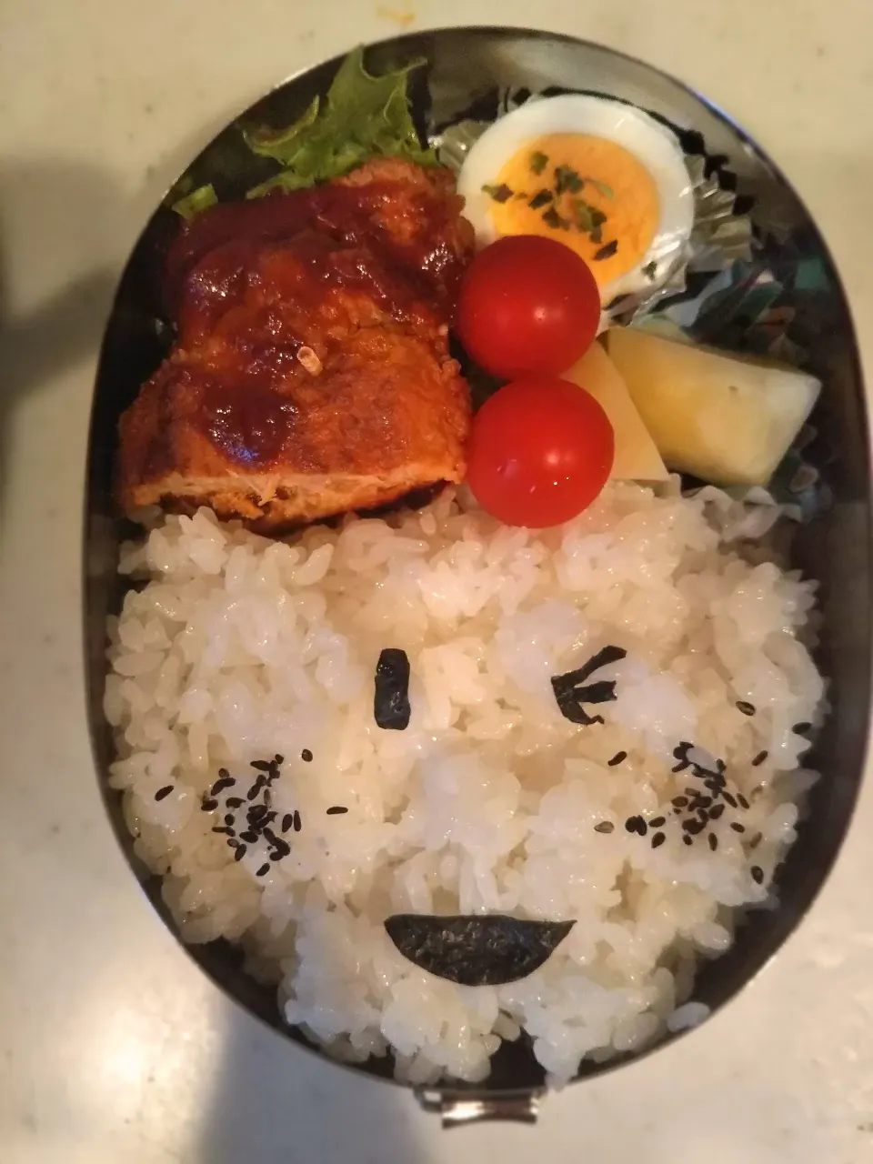 Snapdishの料理写真:今日の息子のお弁当は、
トマト煮込みハンバーグ弁当。|saosaoさん