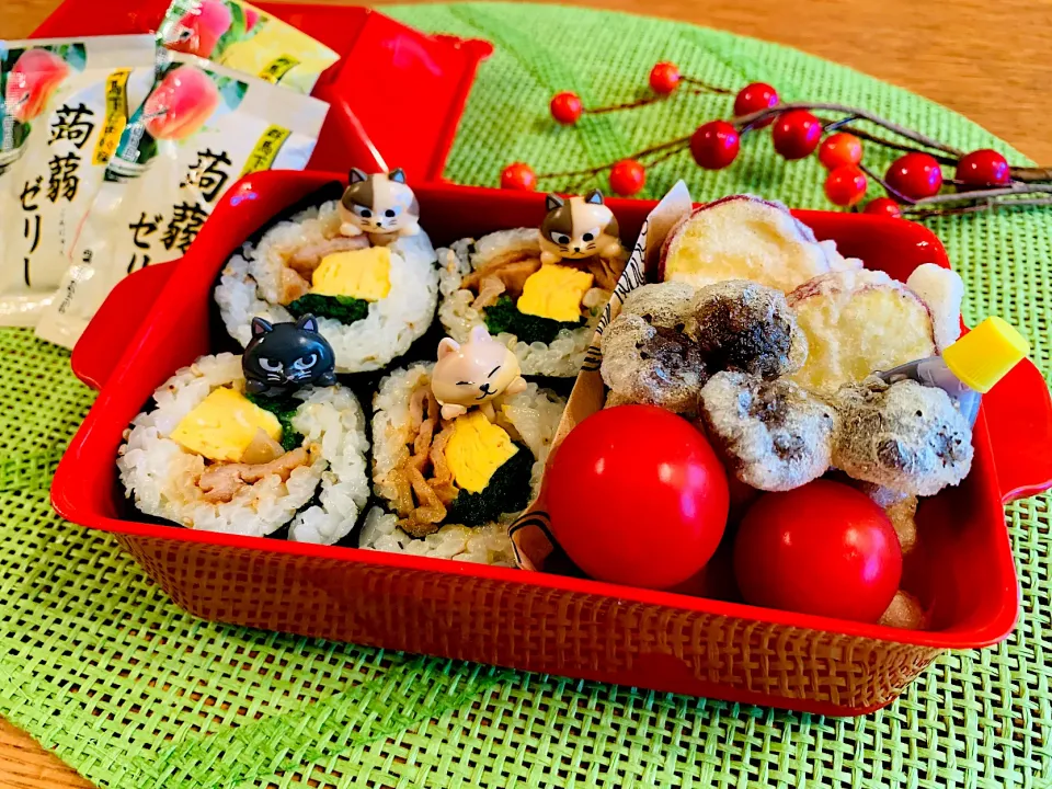 娘お弁当🍱キンパ弁当　しめじ天ぷら🍄|いちごさん