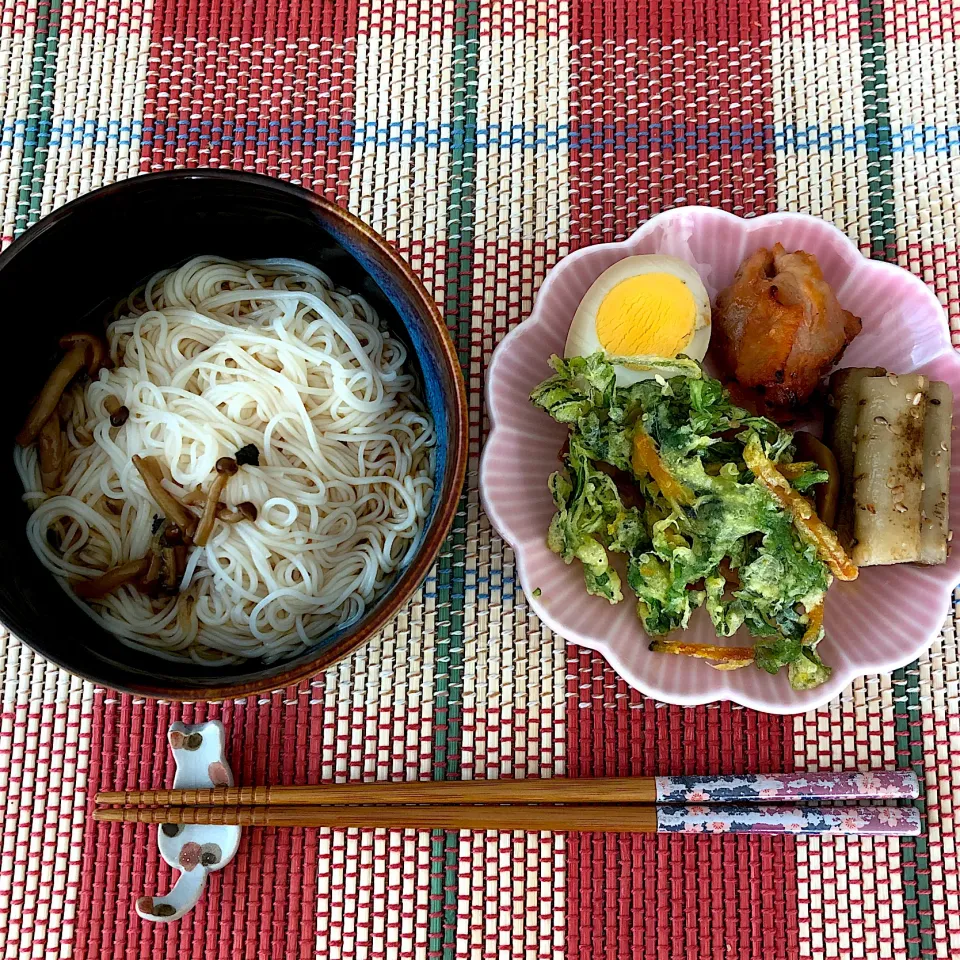 Snapdishの料理写真:夏の終わりの素麺|まきまきさん