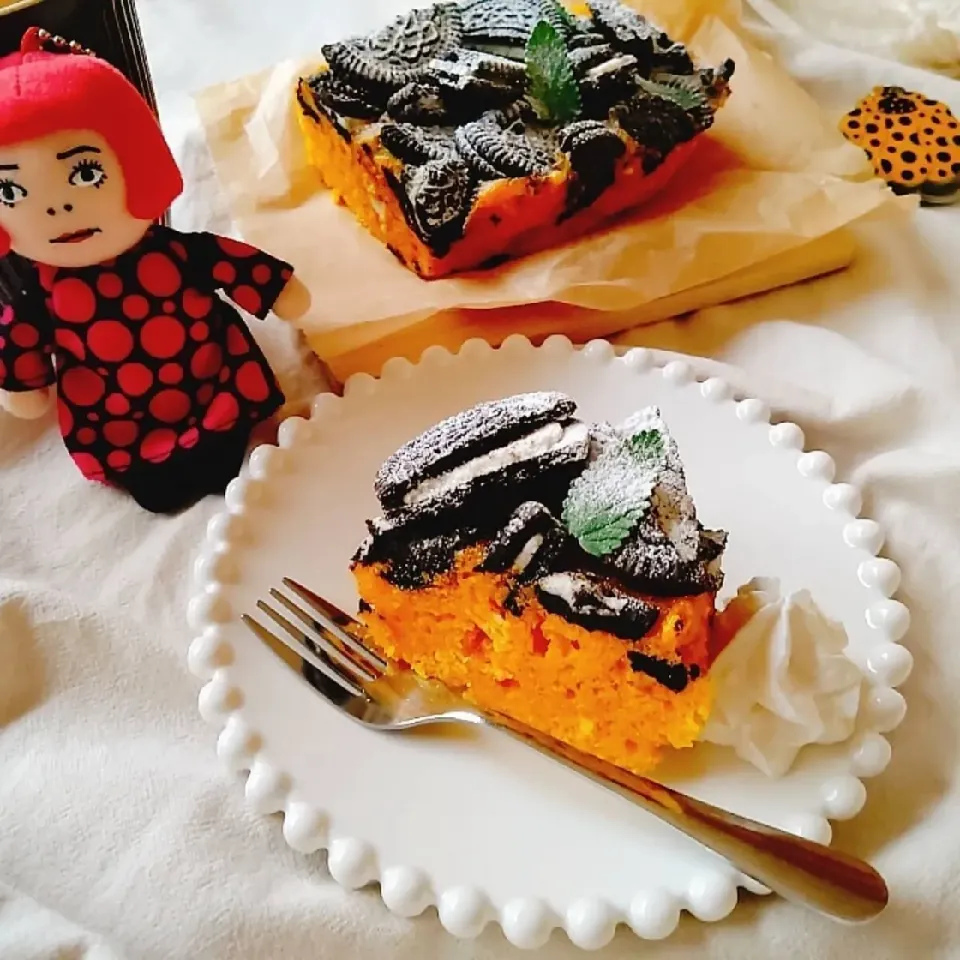 レンジで３分タッパーでかぼちゃとオレオのケーキ🎃🎃|Naomi Furuyaさん