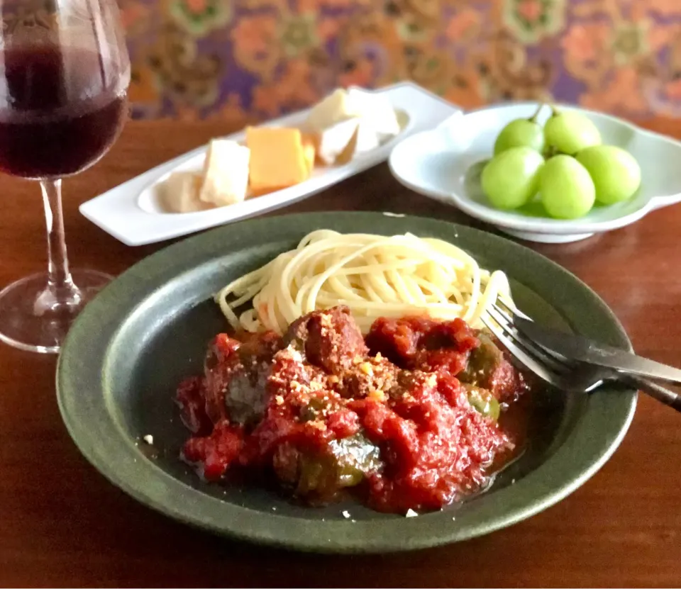 ピーマンの肉詰めトマトソース　　　　Stuffed peppers tomato sauce|マユマユさん