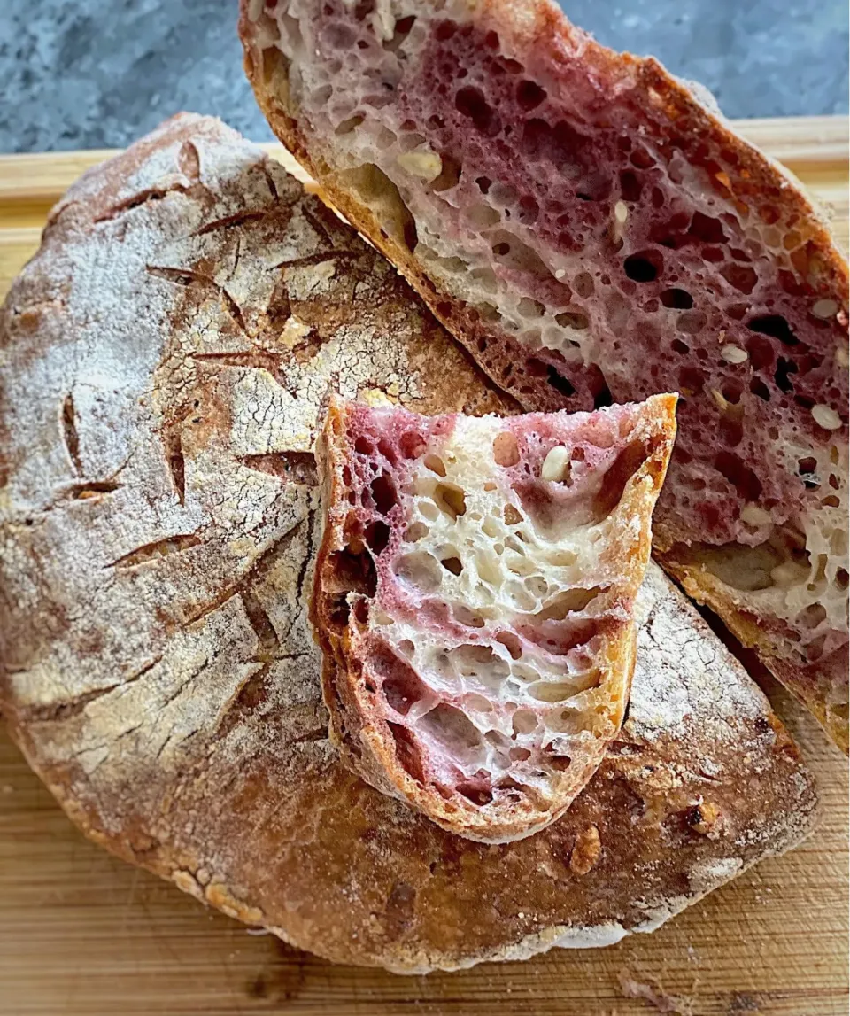 Purple sweet potato sourdough with sunflower seeds|12Dragonさん