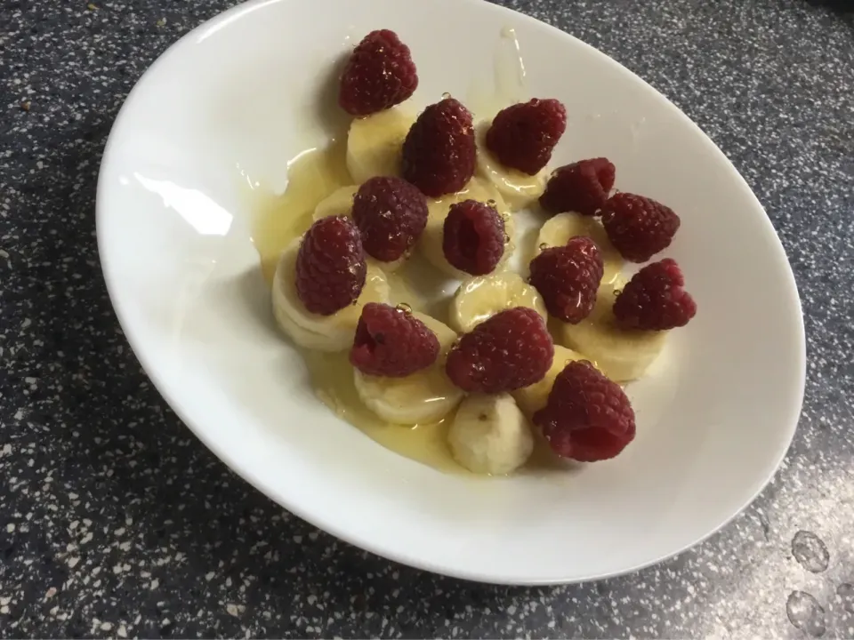 Banana and raspberry with honey|saki90さん