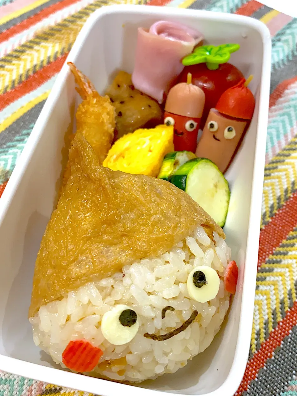 Snapdishの料理写真:どんぐりお握りお弁当|Yukiさん