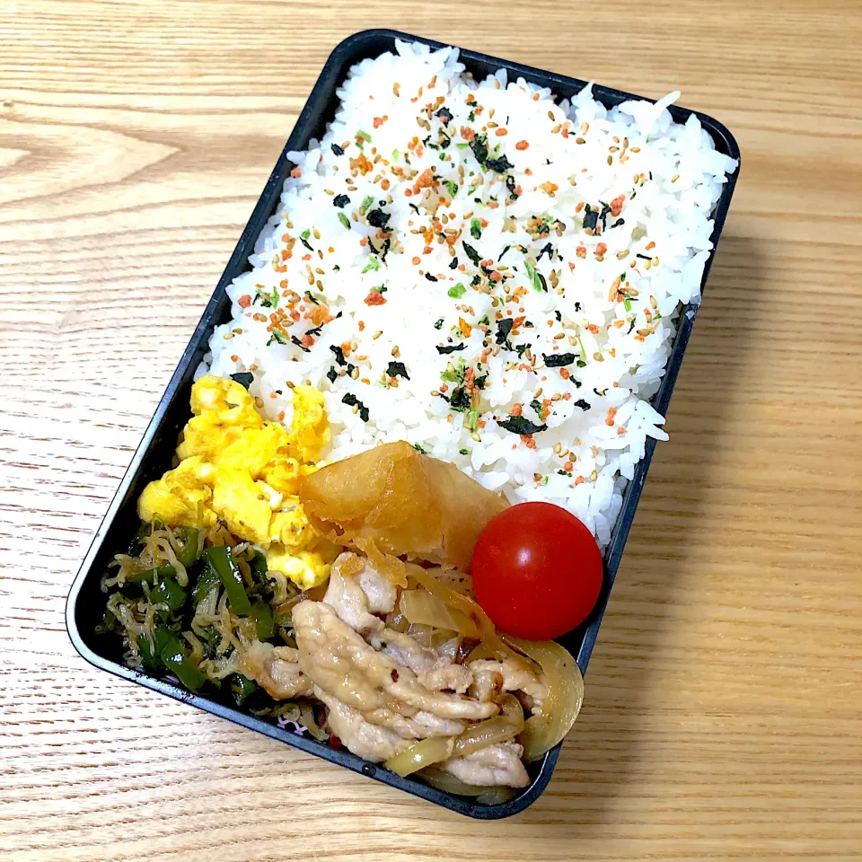 木曜日の旦那さんのお弁当🍙|むさけんさん