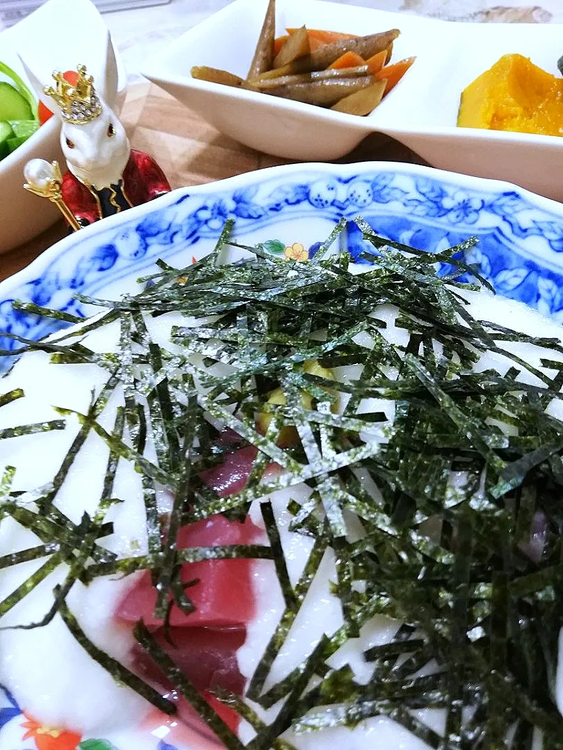 9/17
まぐろの山かけと作りおきで晩ごはん😋|たえさん