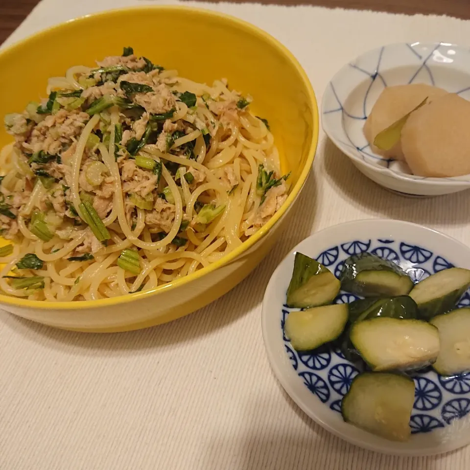 セロリとツナのパスタ
きゅうりの浅漬け
長芋の煮物|oneiさん