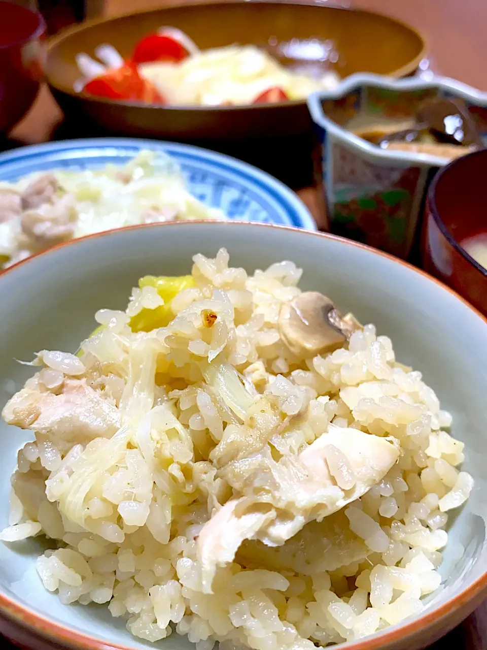 土鍋ごはん★手元鶏肉とマシュルーム|takaさん