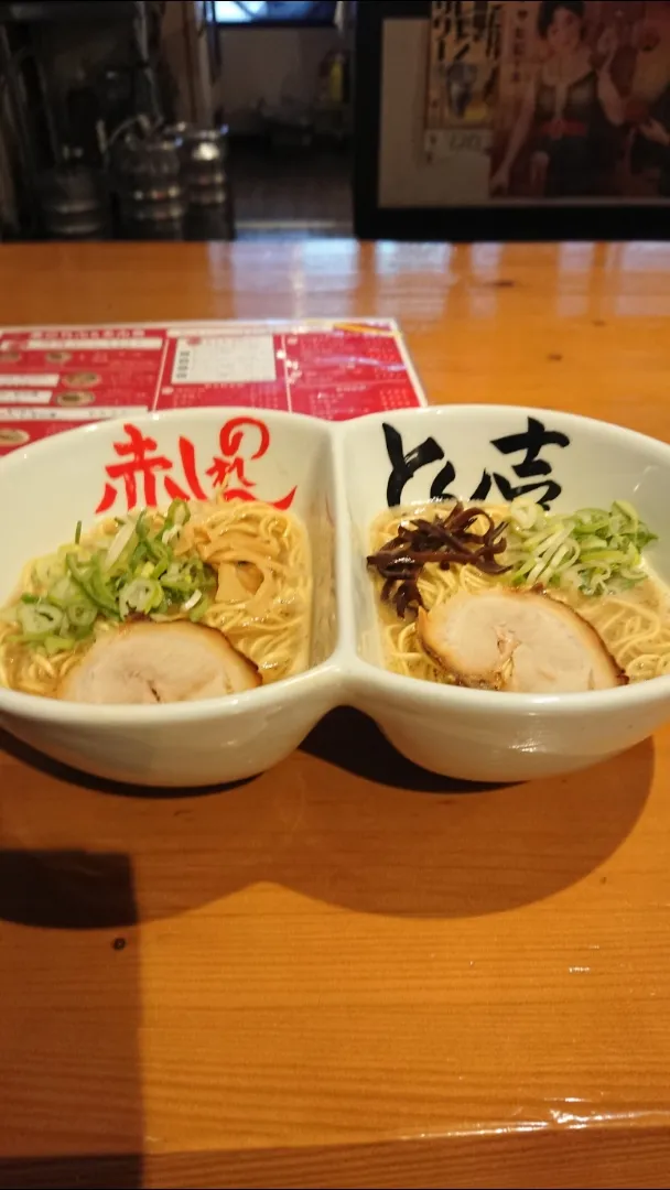 Snapdishの料理写真:福岡県福岡市東区箱崎「赤のれん&とん吉」本店の食べくらべ|たかしさん