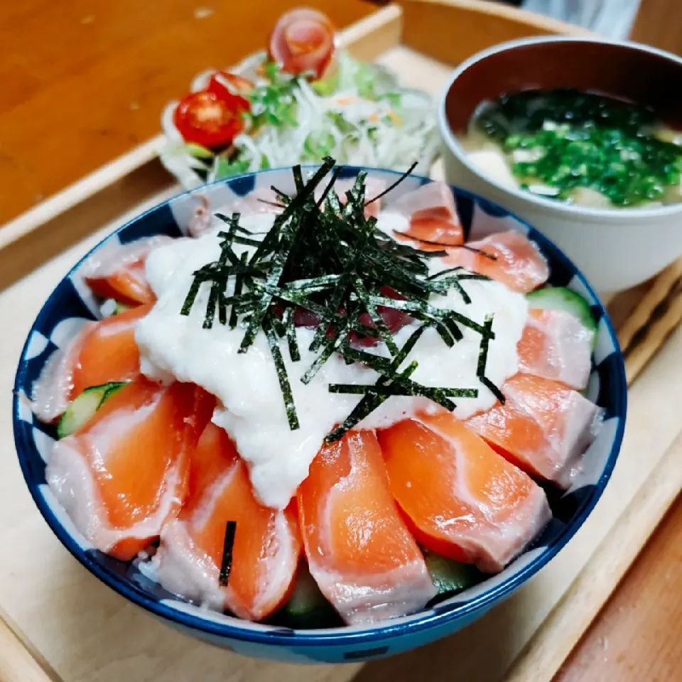 簡単海鮮丼❕|さっちゃんさん