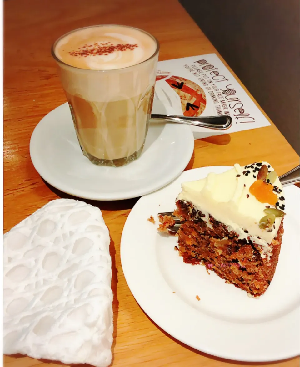 🌰Hazelnut Latte ☕️🥕Carrot Cake 🍰|🎀Kittyna🌸さん