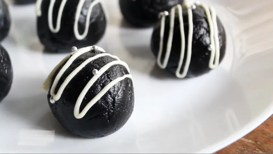 3 Ingredient Chocolate Truffles|Sadhna's Recipesさん