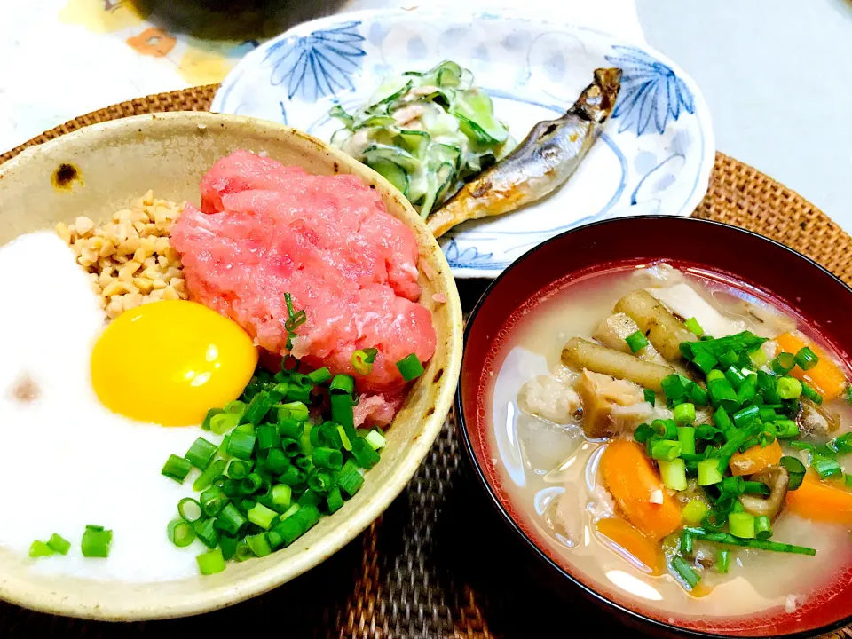 マグロのたたき＆トロトロ丼|smilesさん