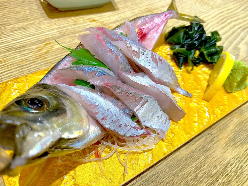 Snapdishの料理写真:活アジのお造り🐟|buhizouさん