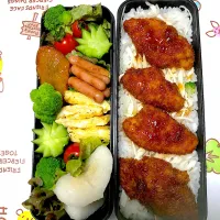 息子高校見学　ソースカツ弁当🍱|カスタードクリームさん