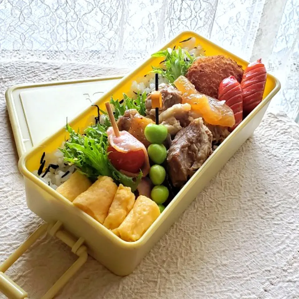 Snapdishの料理写真:おかず盛りだくさん弁当|mi_neneco♪さん