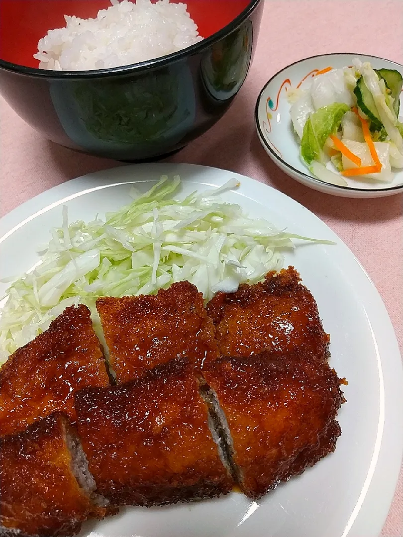 Snapdishの料理写真:☆今日の晩ごはん☆　ソースカツ丼|hamamaさん