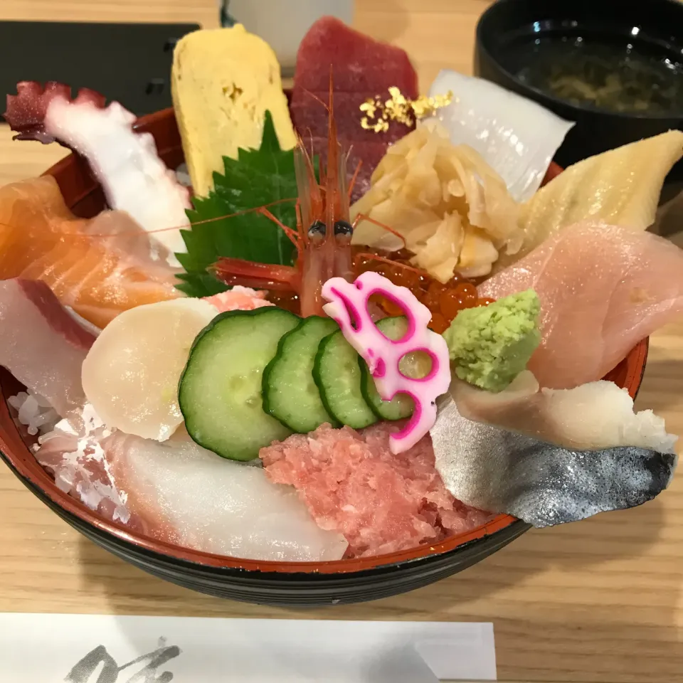 Snapdishの料理写真:海鮮丼|友さん