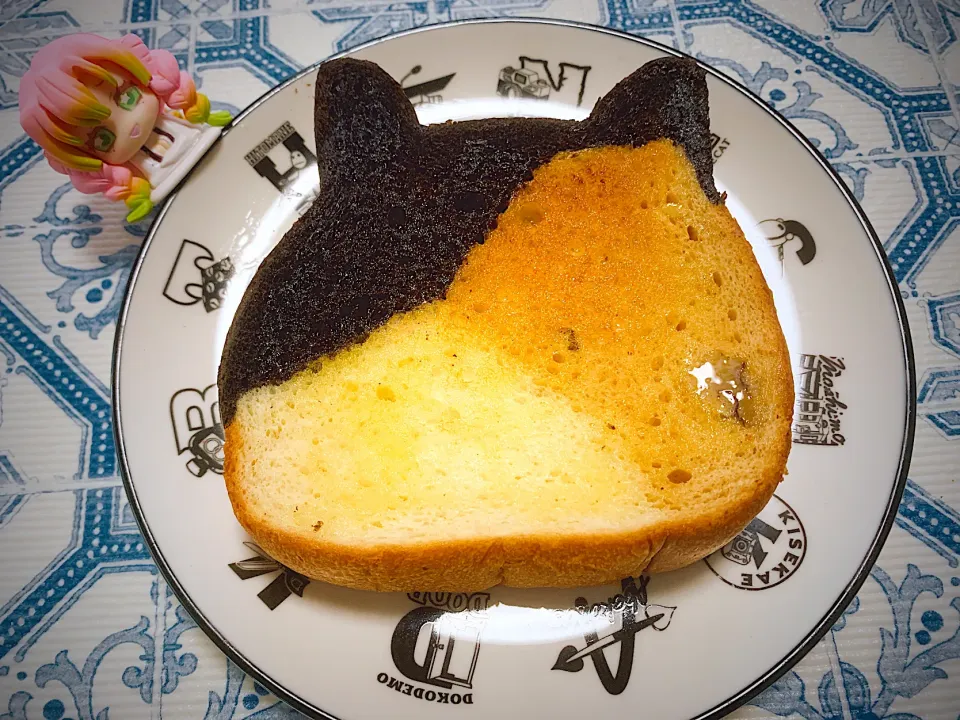 ねこねこ食パン🍞🐱三毛|くろねこっく🐈‍⬛さん