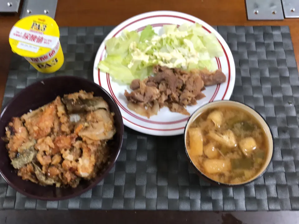 Ohana 朝食　生姜焼き、天丼|Ohanaさん