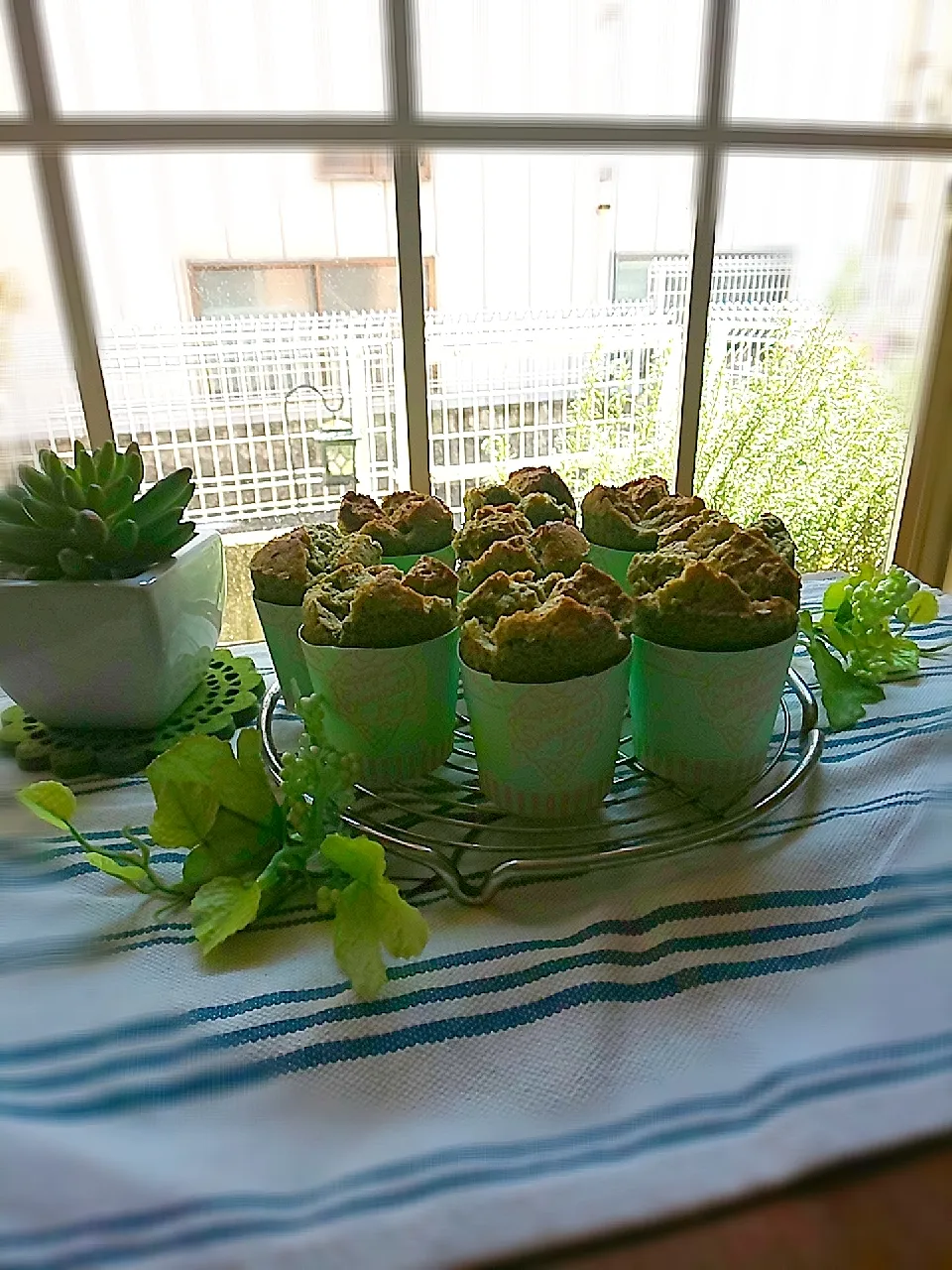 ともさんの料理 抹茶の紙コップシフォン♪|かよこさん