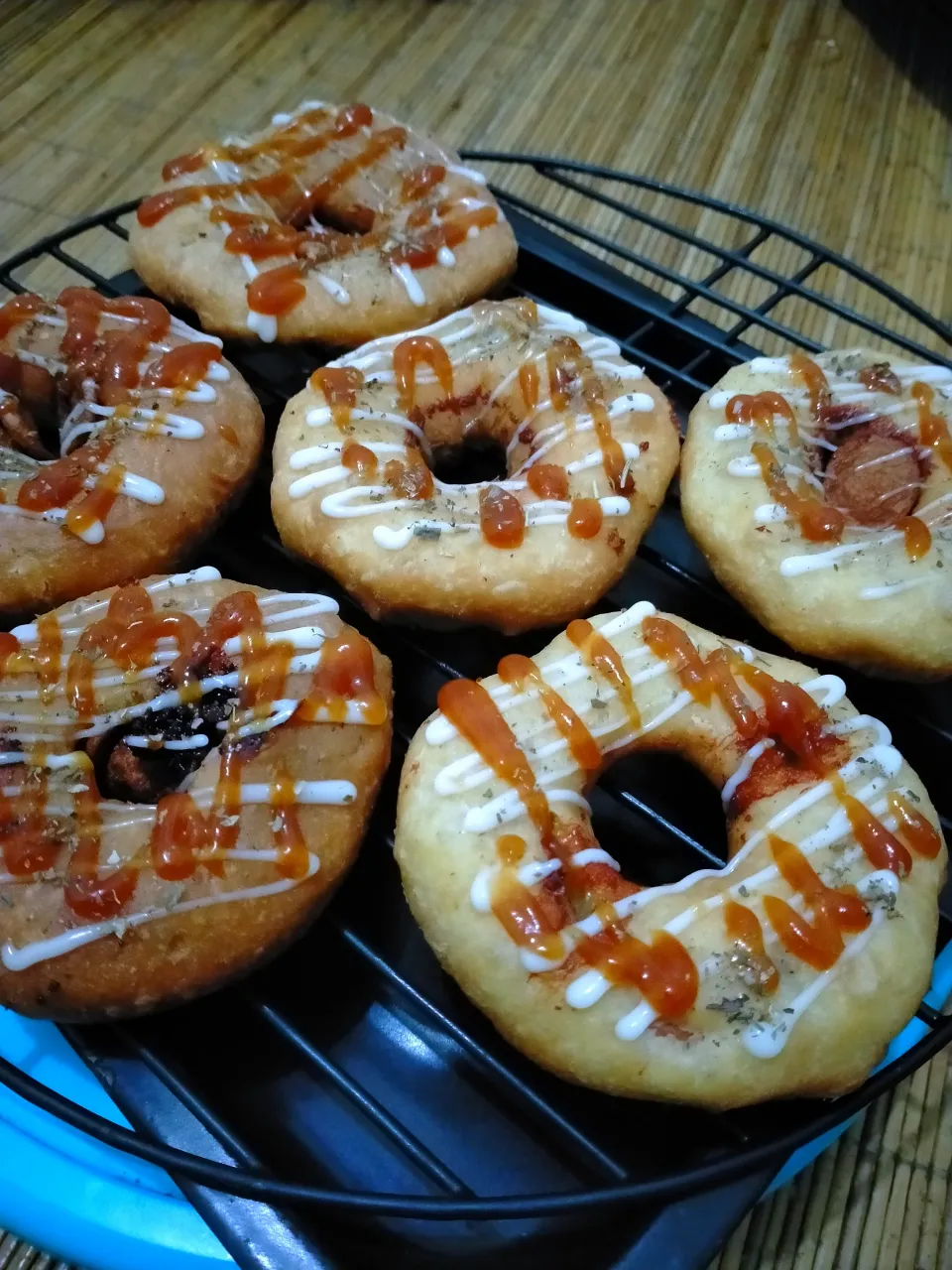 Snapdishの料理写真:sausage donuts
taste of home
home made|ekaherawati.eh19@gmail.comさん