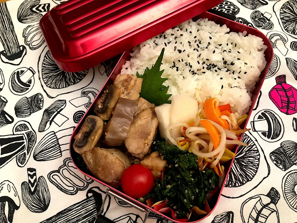 Snapdishの料理写真:高校生弁当〜11-14  鶏肉と茄子の甘酢炒め|mashaさん