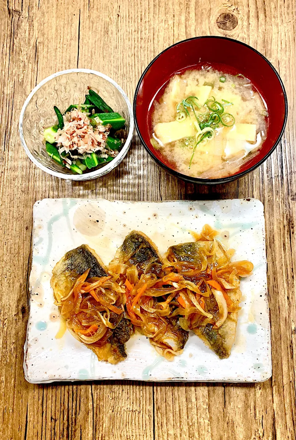 Snapdishの料理写真:晩ご飯　アジの南蛮漬け　オクラのお浸し　大根と油揚げの味噌汁|ROSE & ROSEさん