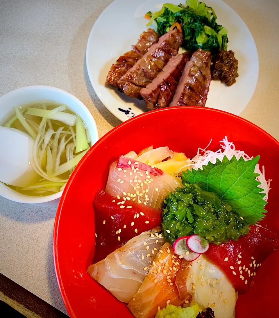 仙台牛たん利久でランチ。🐂🐟海鮮漬け丼、牛タン炭火焼き|ちはるさん