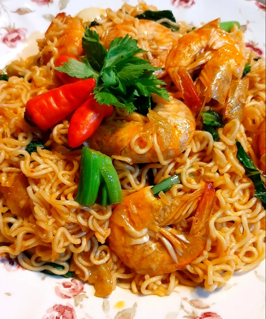 Snapdishの料理写真:prawn noodles|ģřãçîöůşさん