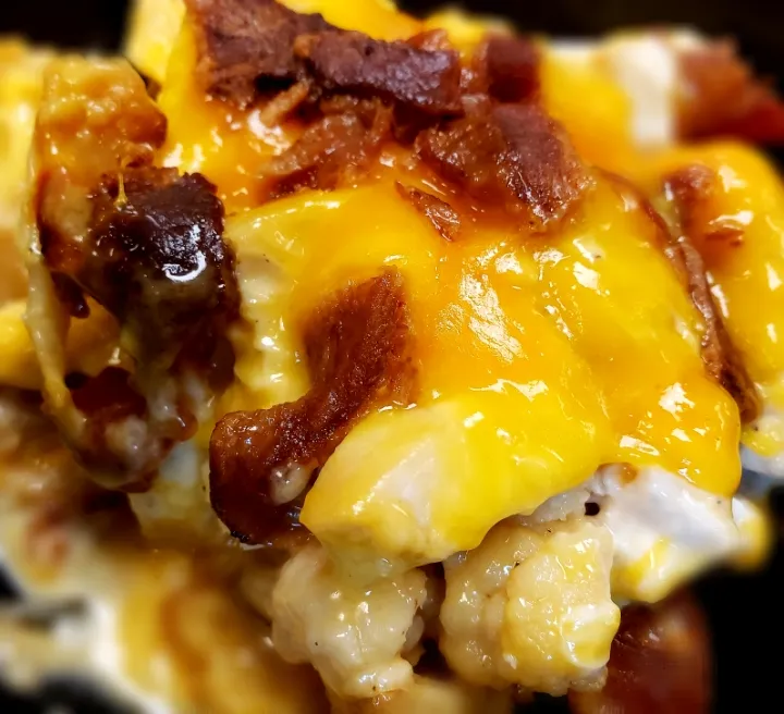 Loaded Bacon Ranch Chicken *Potatoes*
Cal: 242 Fat: 5 Carbs: 4 Protein: 25|Jesse Smithさん