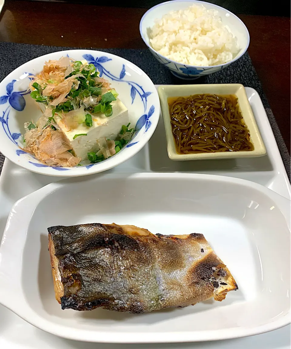 焼き魚朝定食|Hideto Ikedaさん