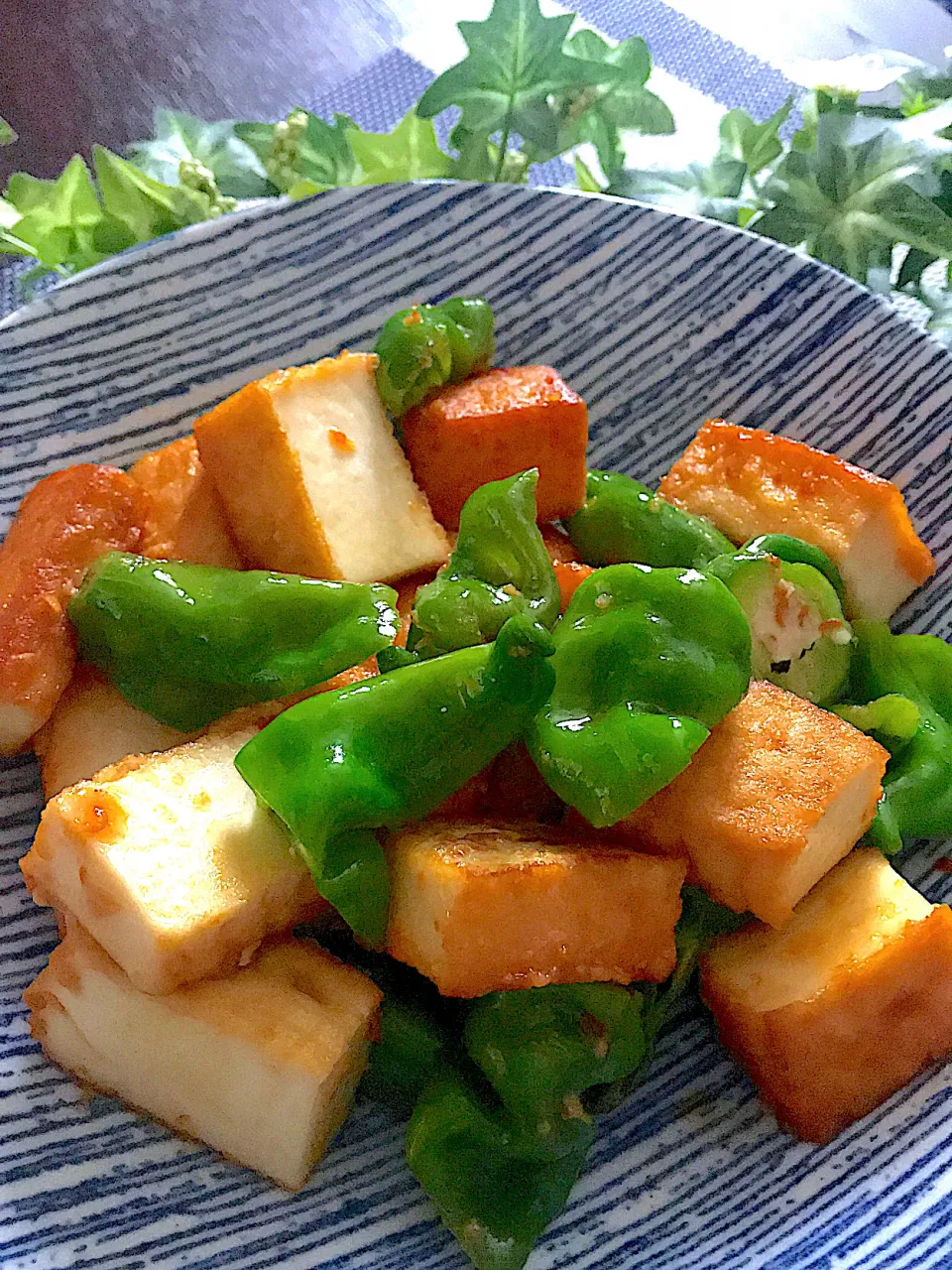 家庭菜園のししとうと厚揚げの豆板醤炒め❤️❤️❤️|🌺🌺Foodie🌺🌺さん