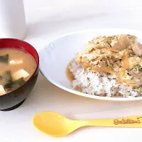 朝昼ごはんの親子丼|かつさん