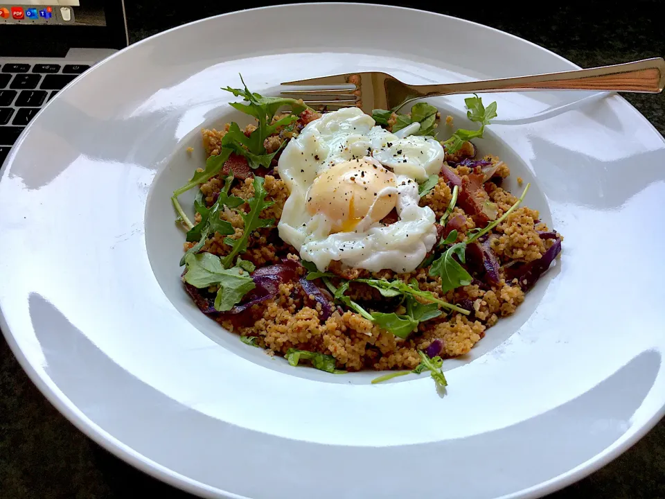 Snapdishの料理写真:Creamy Couscous Salad with Poached Egg|QueenMbeeさん