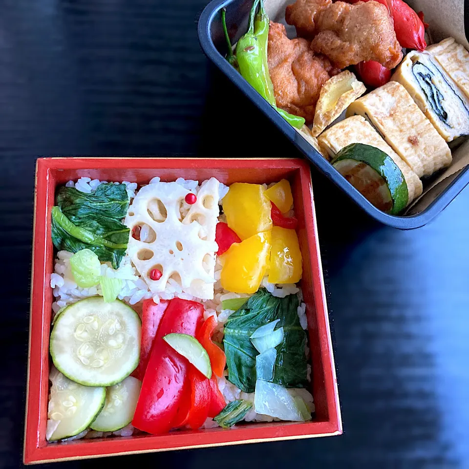 Snapdishの料理写真:野菜のお寿司とオーソドックスなおかず弁当|Kさん