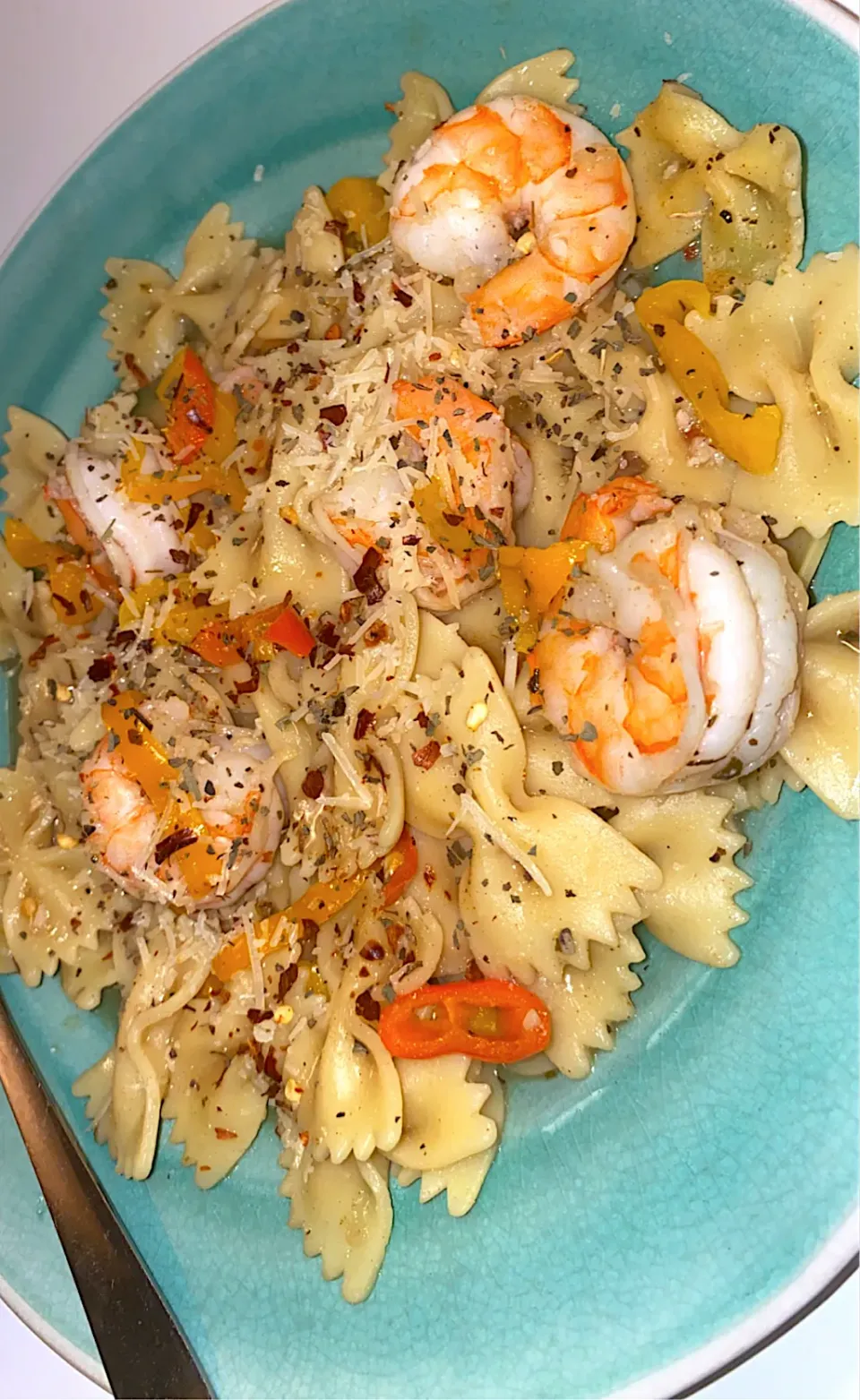 Garlic Basil Shrimp & Bow tie Pasta|Tawanjaさん