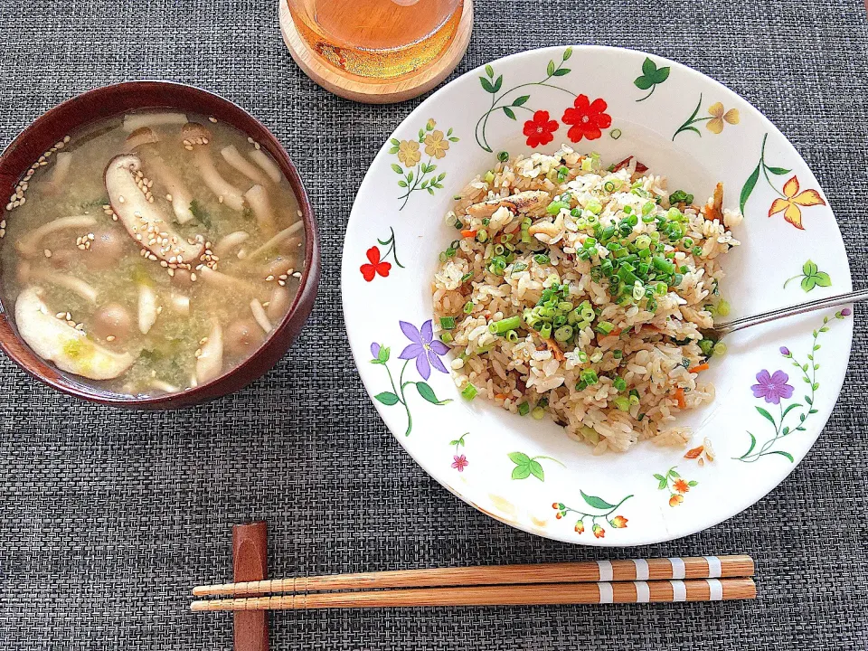 サバのチャーハン＆きのこのアオサ汁|kanaさん