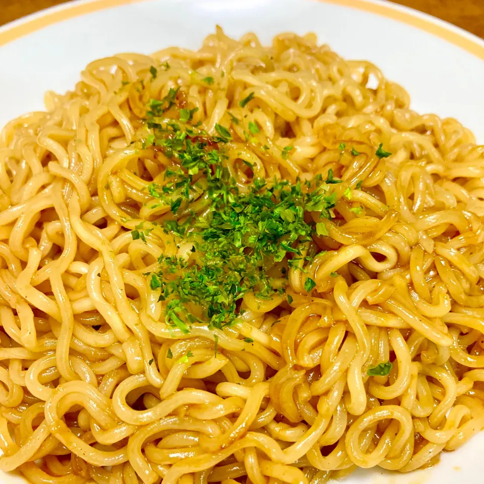 Snapdishの料理写真:日清焼きそば❤️袋麺🧧無性に食べたくなる私のロングセラー❣️|まいりさん