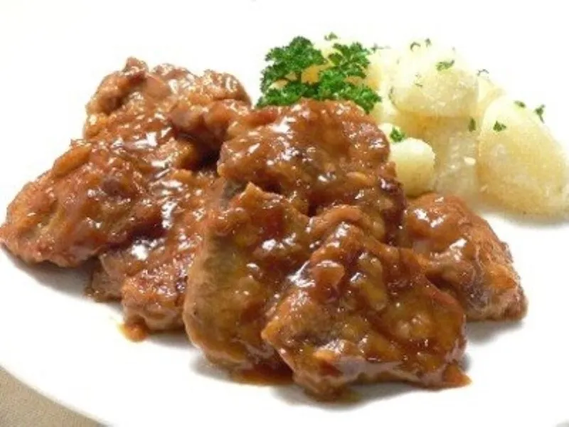 豚ヒレ肉のオレンジジュース煮！甘酸っぱさが美味しい煮込みレシピ #AllAbout|All About 料理レシピさん