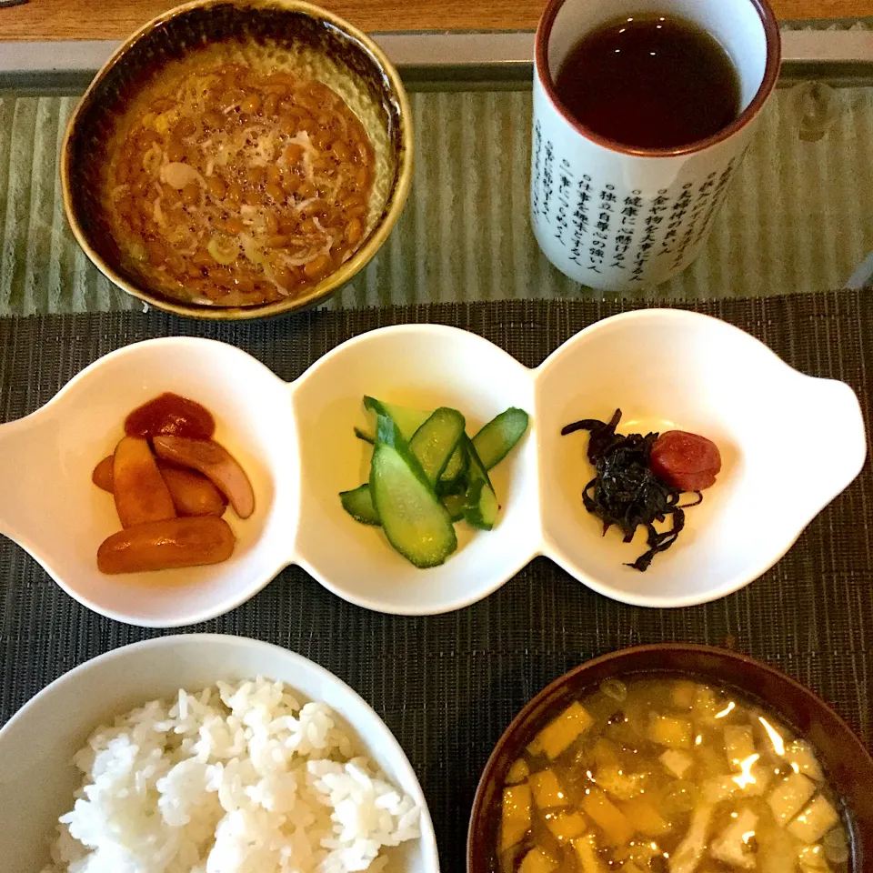 Snapdishの料理写真:2020年９月25日男前美容師の手作り朝ごはん　納豆ご飯∠( `°∀°)／|Booパパさん