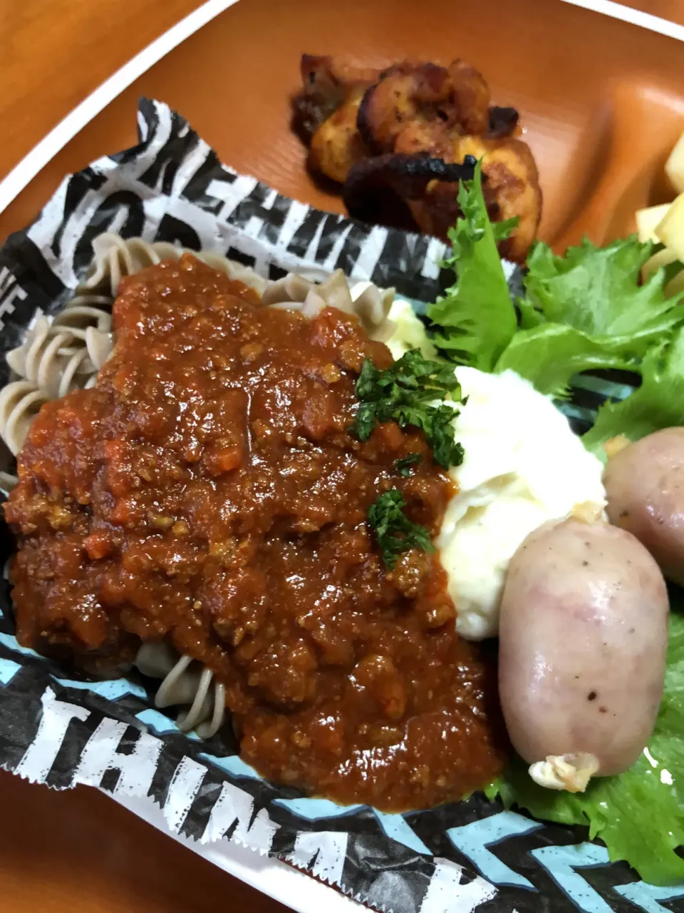 めるぼ 💟さんの料理 我が家のボロネーゼ🍝🍅🧀🍴🥄とクリーミーポテトと蕎麦パスタでお弁当🍝|みゆきさん