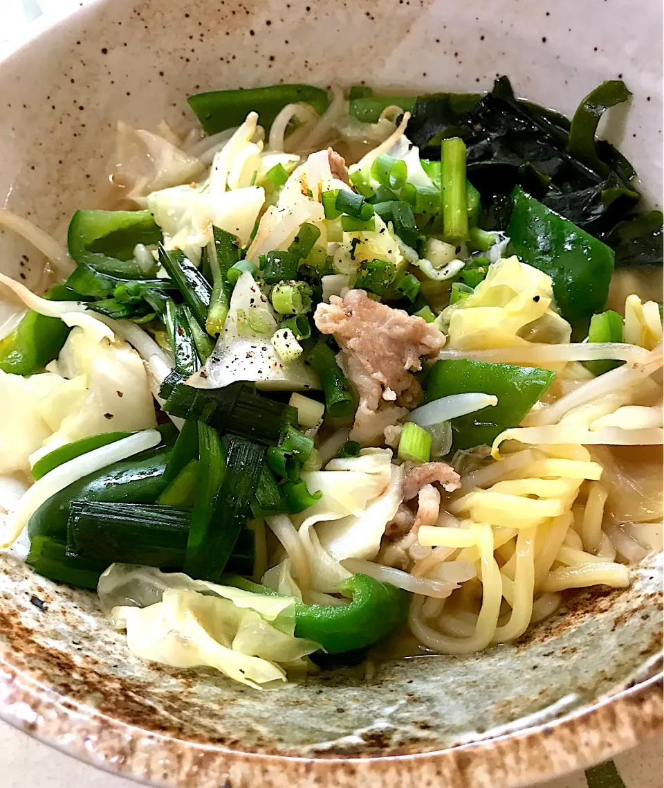 急に寒くなったので、野菜味噌ラーメン🤗|てるみさん