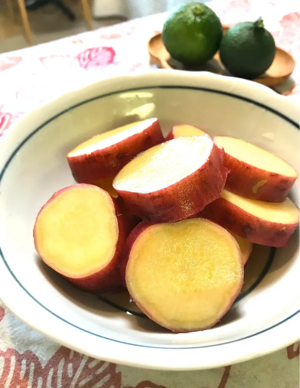 Snapdishの料理写真:薩摩芋のすだち煮|atsukoさん