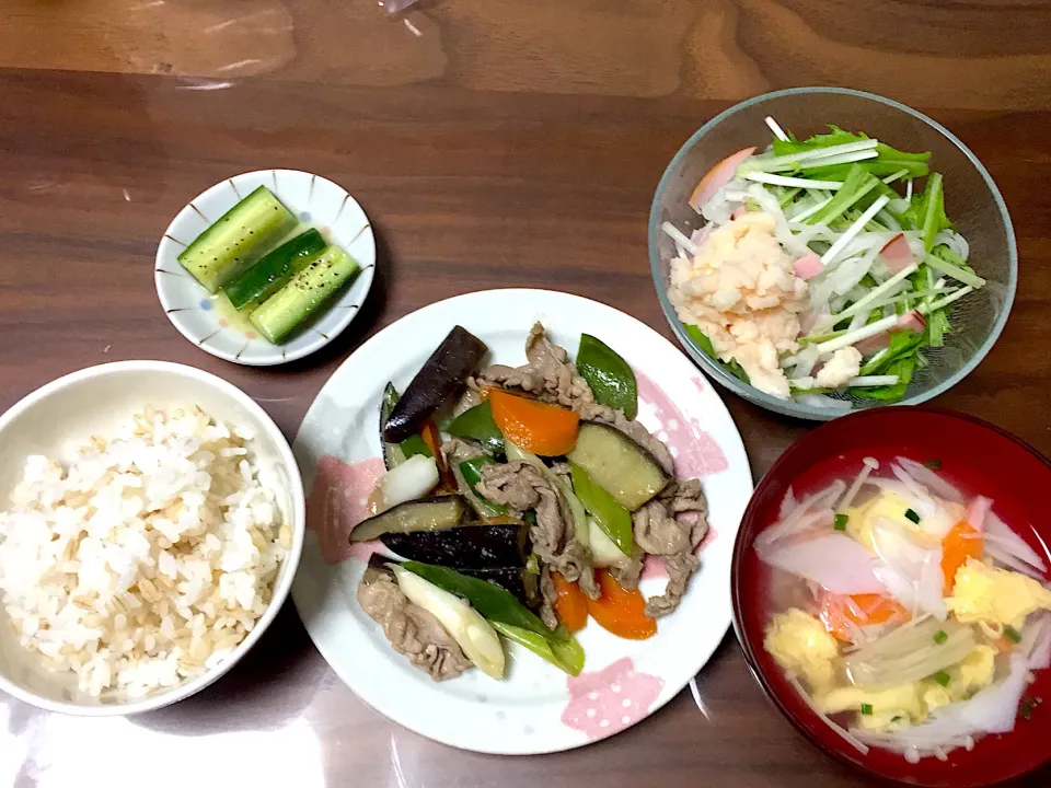 肉野菜の味噌炒め カニカマとえのきのかき玉汁 タラモ＆大根サラダ ペッパーきゅうり|おさむん17さん