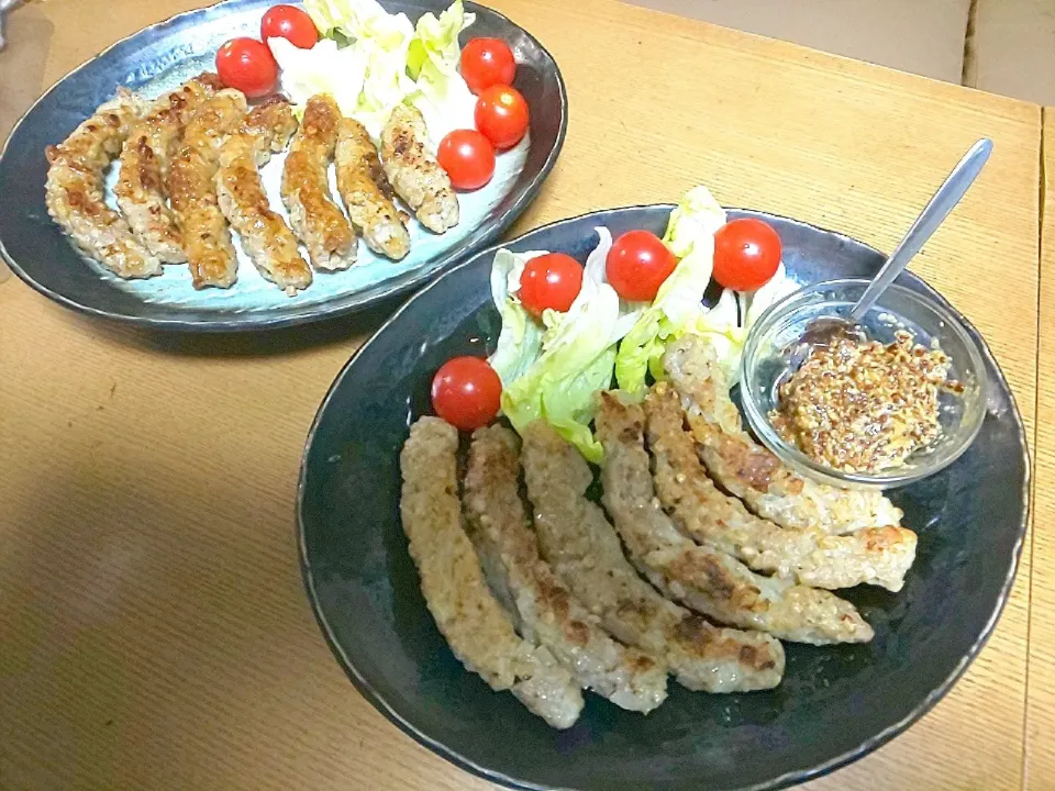 Snapdishの料理写真:つぶソバソーセージ|ゆかぽにさん