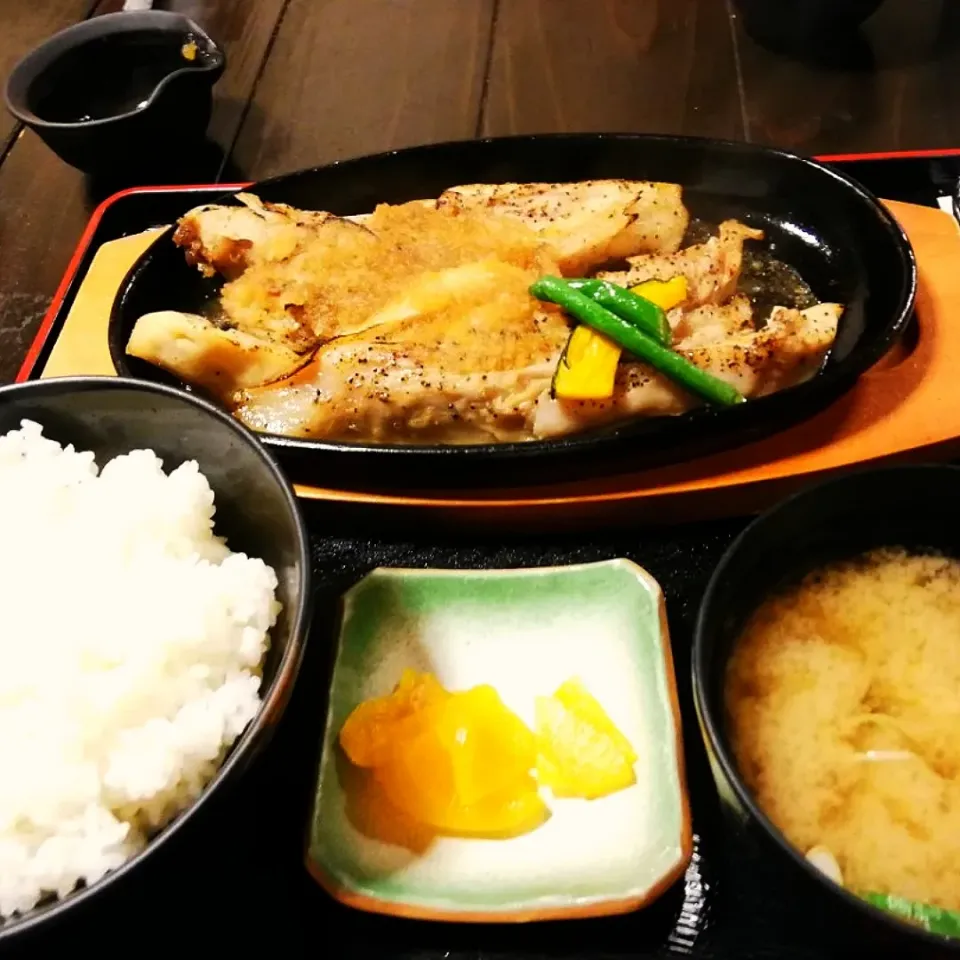 Snapdishの料理写真:Tuna steak|mieyenさん