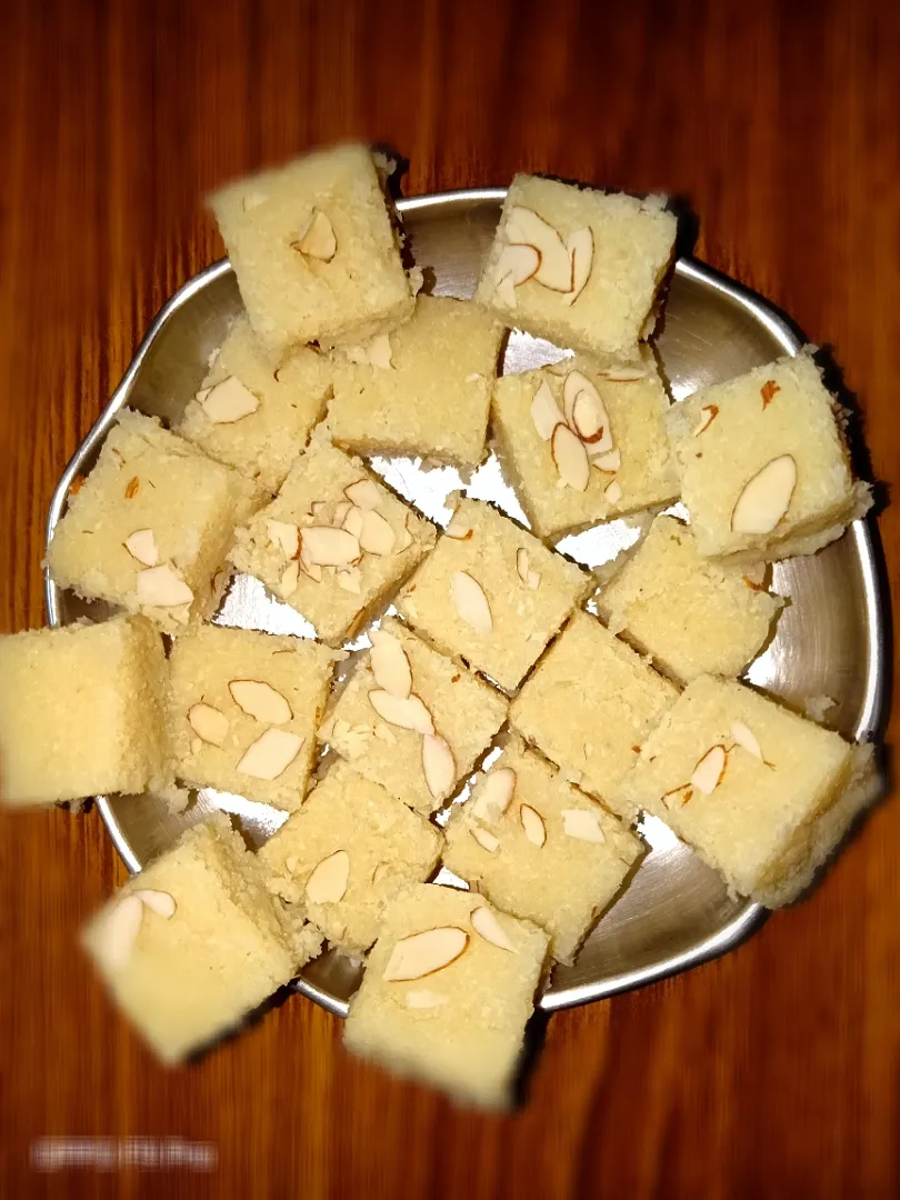 COCONUT BURFI|Anjali jainさん