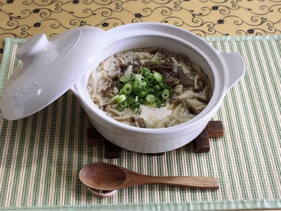 牛肉とキノコの雑炊～ランチ|チムニーさん